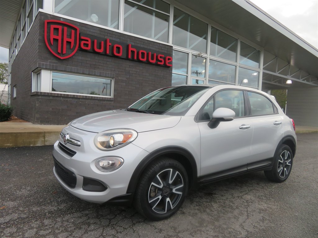 2017 FIAT 500X Pop's photo