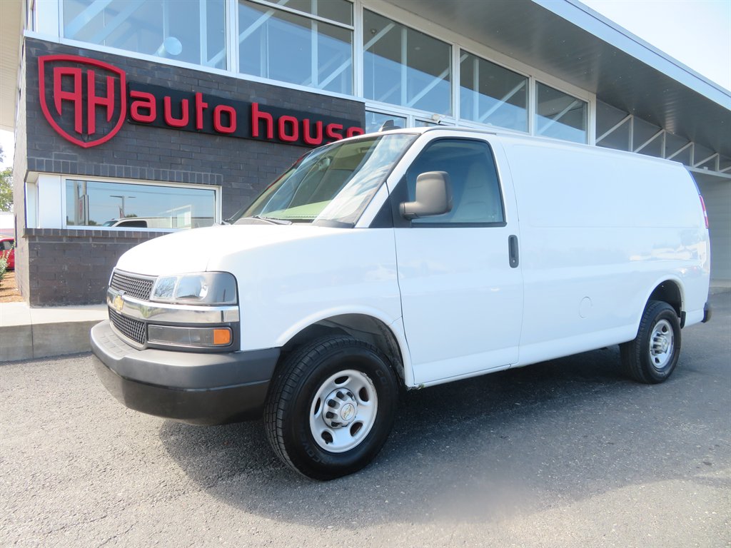 2020 Chevrolet Express Cargo Work Van's photo
