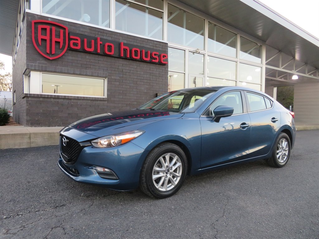 2018 Mazda Mazda3 Sport's photo