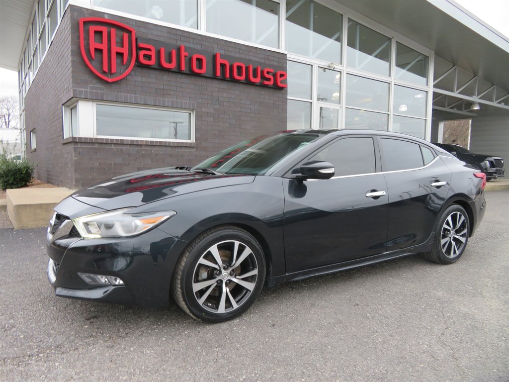 2016 Nissan Maxima SL's photo