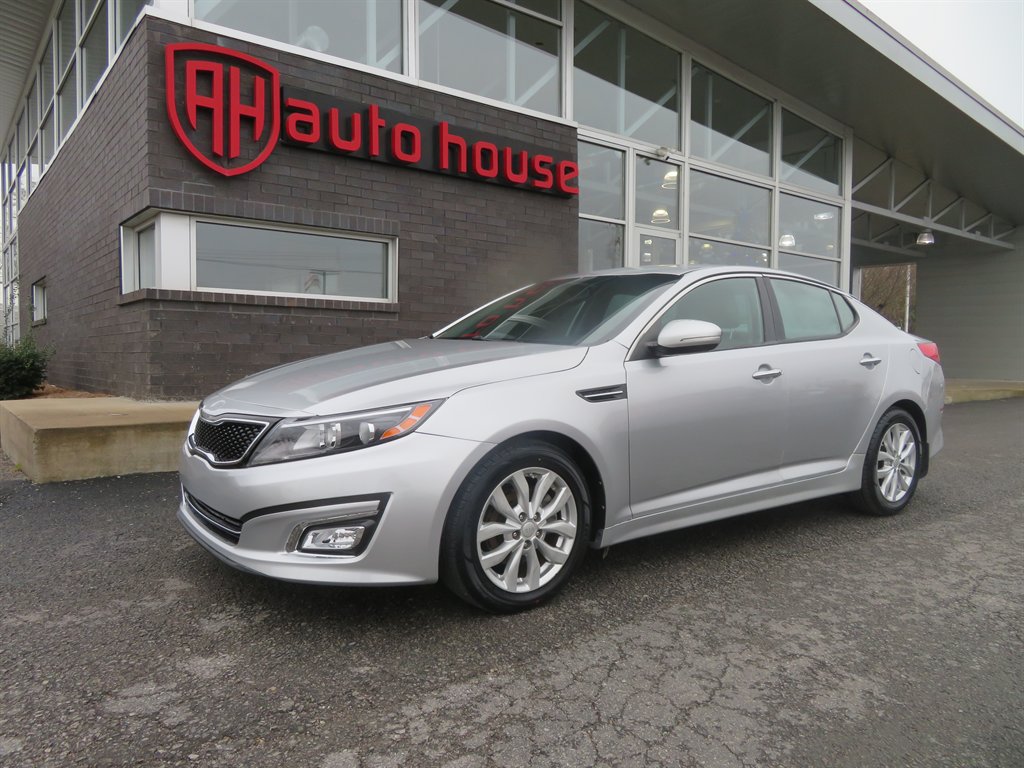 2015 Kia Optima EX's photo