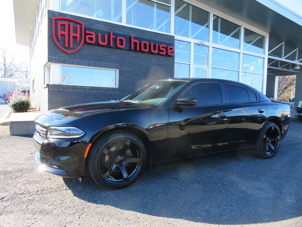 2020 Dodge Charger SXT's photo