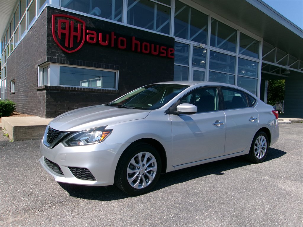 2019 Nissan Sentra SV CVT's photo